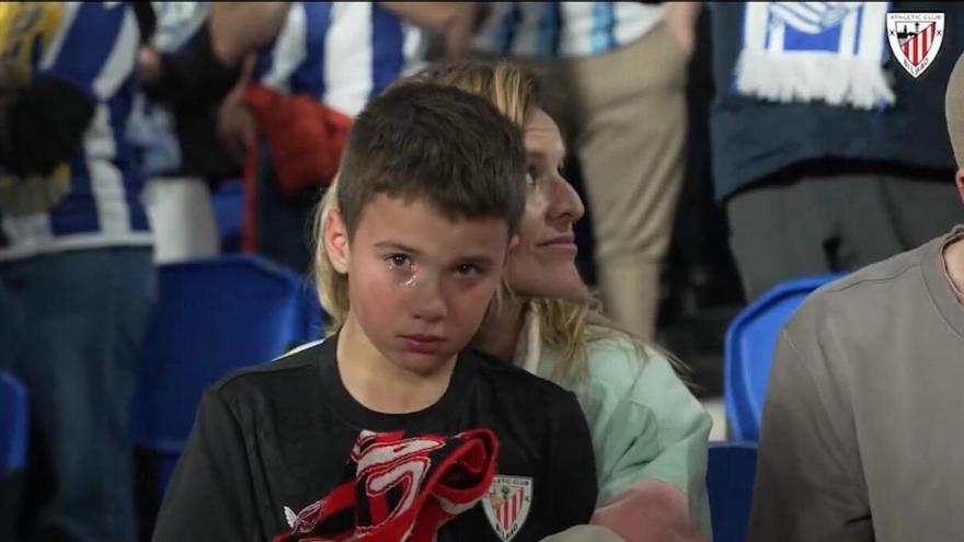 El emotivo vídeo de un pequeño aficionado del Athletic tras la derrota en Anoeta