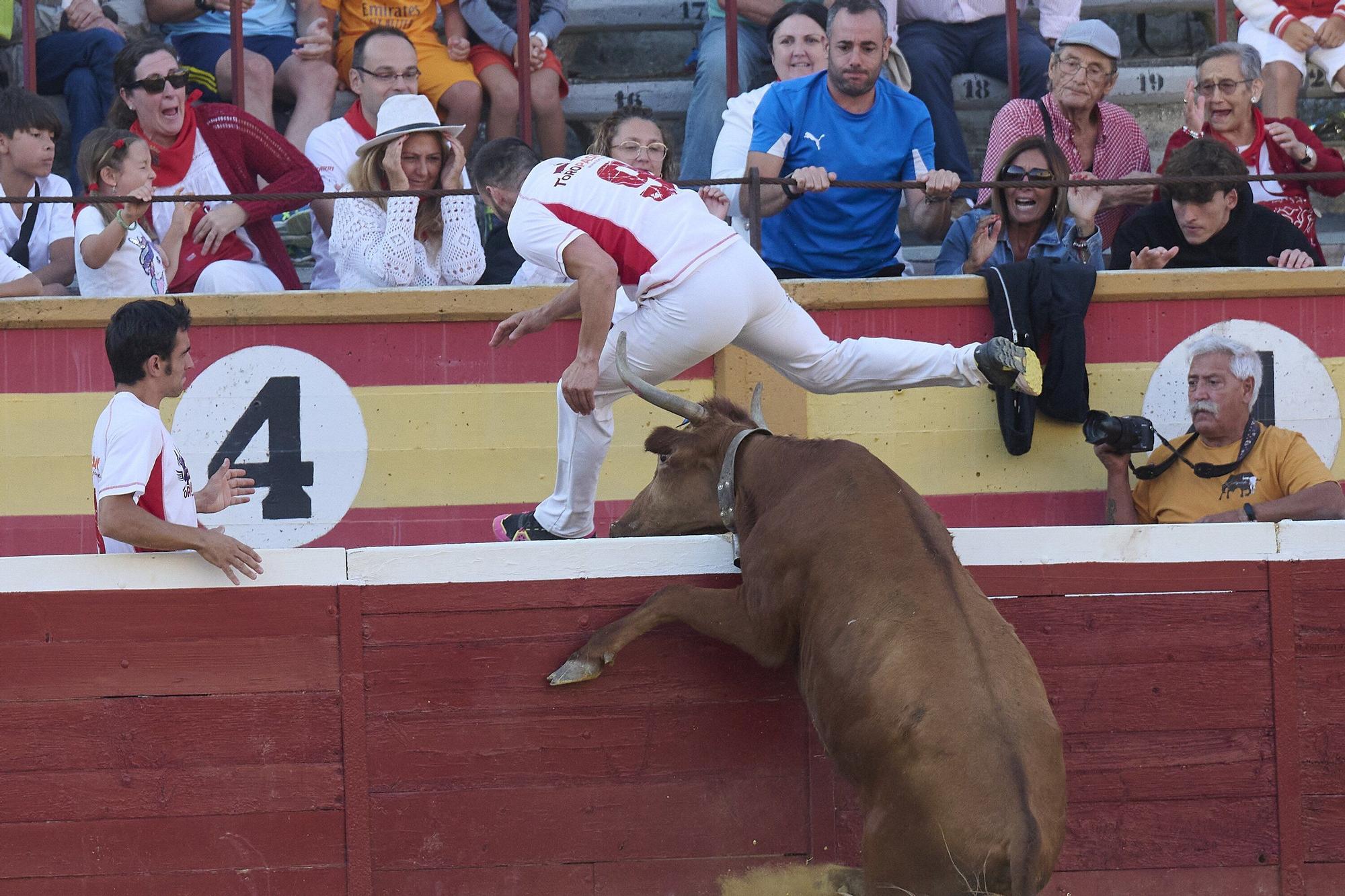 Concurso de recortadores con anillas