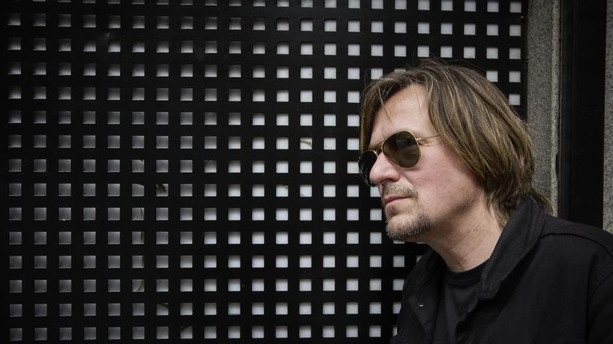 Nacho Vegas presenta ‘Vidas semipreciosas’ en Jimmy Jazz