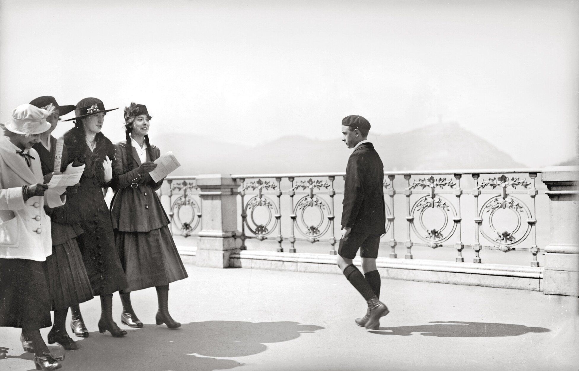 La Donostia desaparecida. Una exposición de fotos en Tabakalera mostrará la transformación urbana, social y humana de la capital entre 1863 y 1936