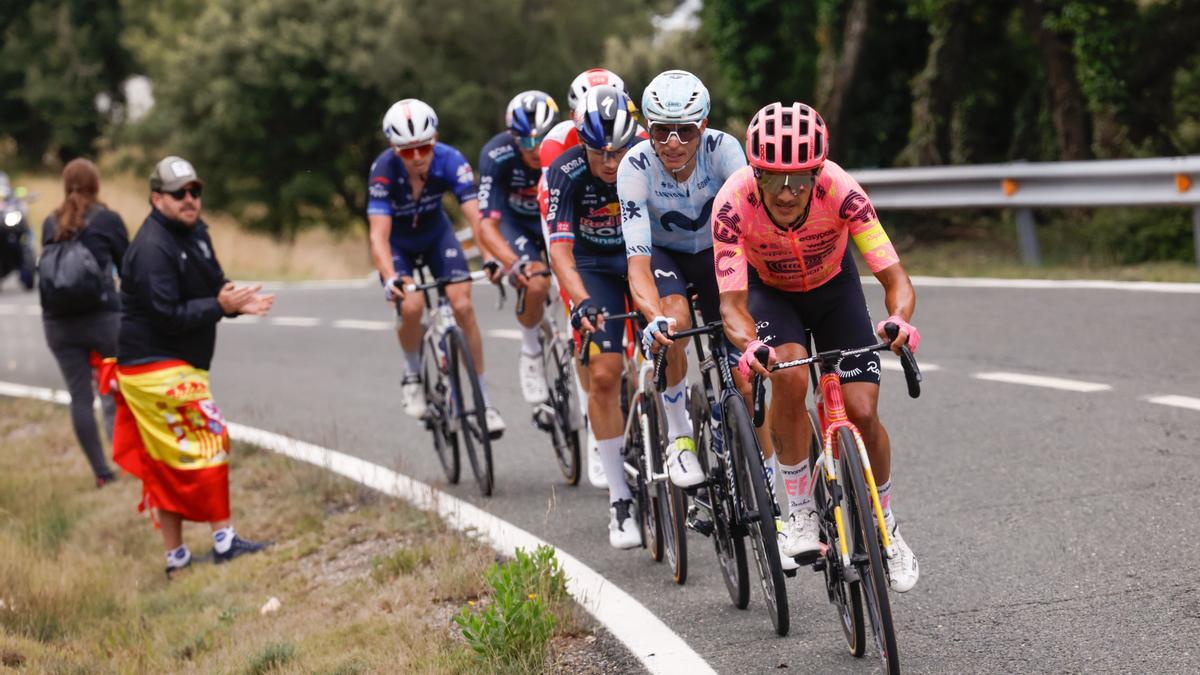 Ciclistas participando en la edición pasada de la Vuelta a España.