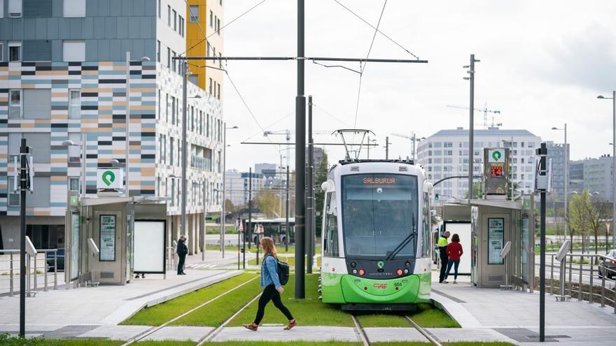 Ayuntamiento, Diputación Foral y  Gobierno Vasco acuerdan la ampliación del tranvía a Zabalgana y las nuevas cocheras de Betoño