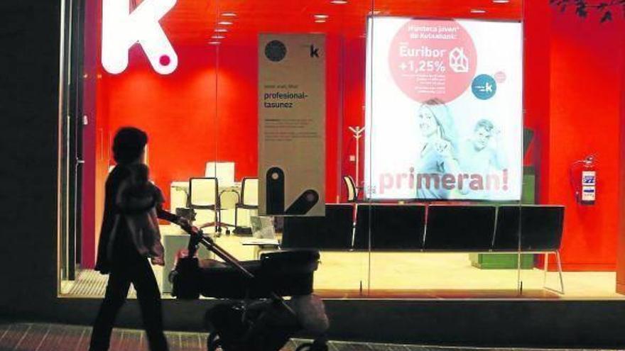 Los préstamos flexibilizados por Kutxabank se reducen en un 83%