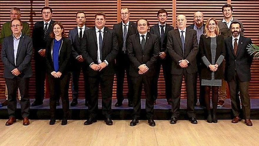 Aperribay pide &quot;confianza&quot; para el primer equipo