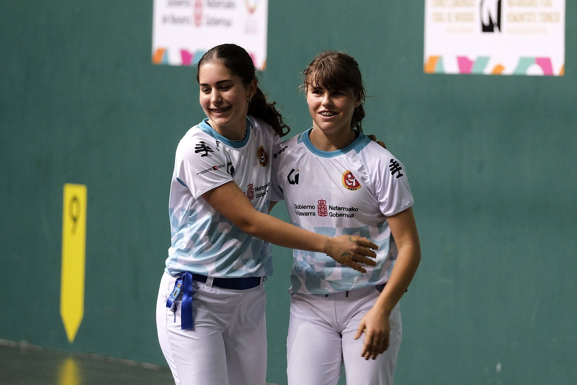 Fotos de las finales de pelota mano y pala femenina de este domingo