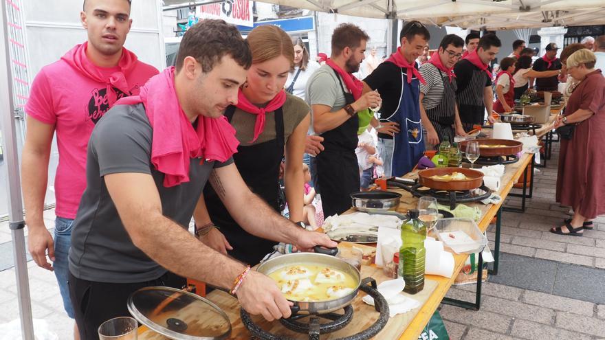En busca de la mejor cazuela de bacalao de las fiestas de San Ignacio de Azpeitia