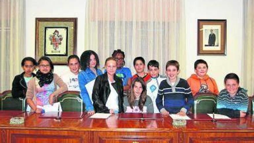 Integrantes del Ayuntamiento infantil de Castejón 2014.