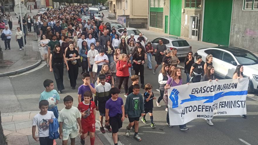 Prisión provisional al detenido en Berriz por apuñalar a su pareja delante de sus hijos