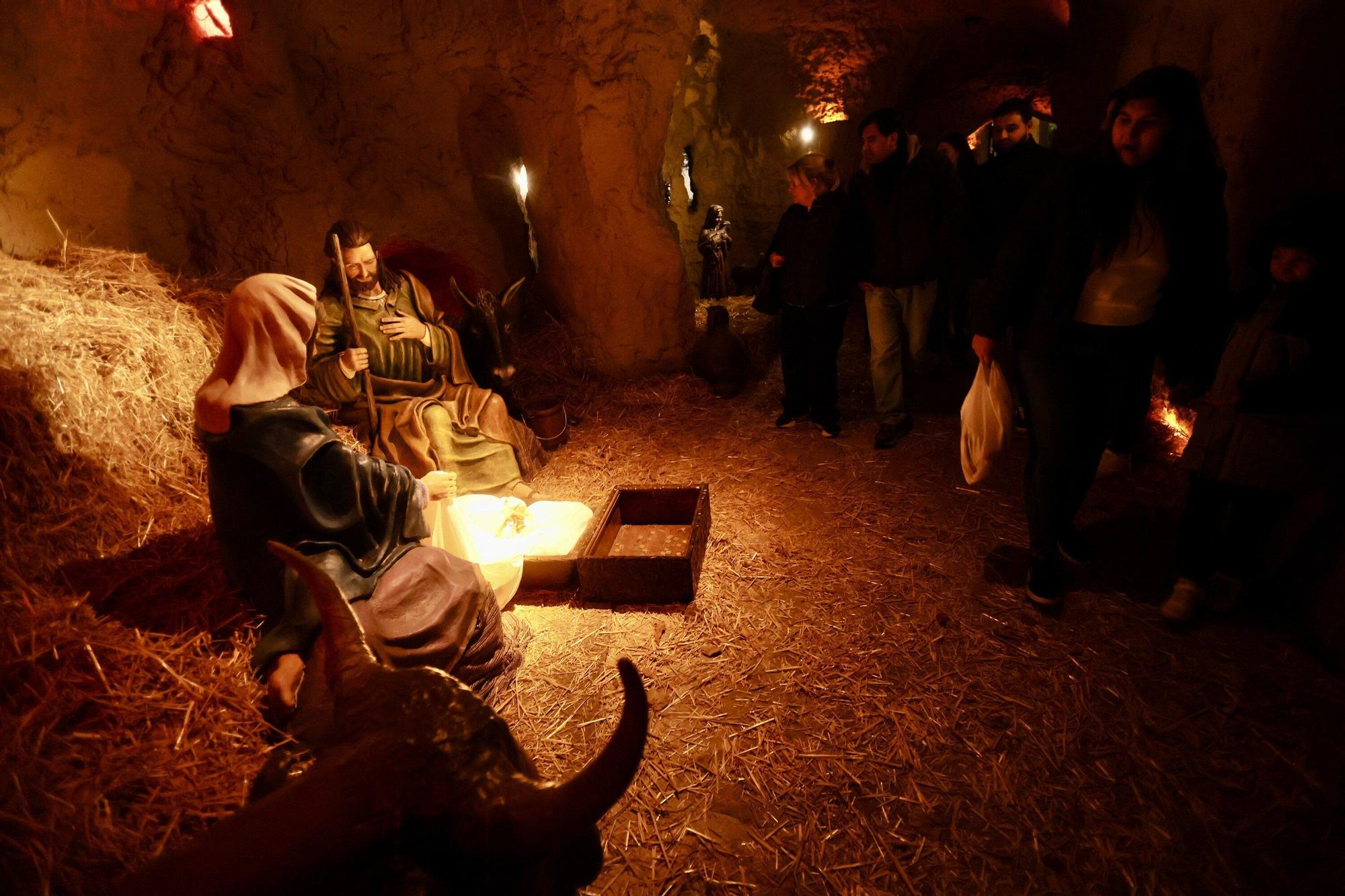 La Florida se sumerge en la Navidad con su mercado y el Belén