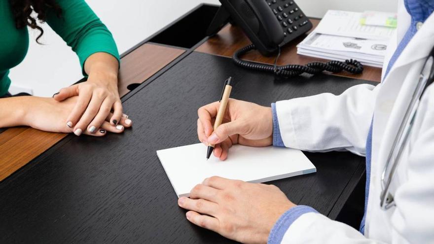 Juanma Lorente, abogado laboralista: &quot;Tu empresa te puede bajar el sueldo porque tengas que ir al médico&quot;