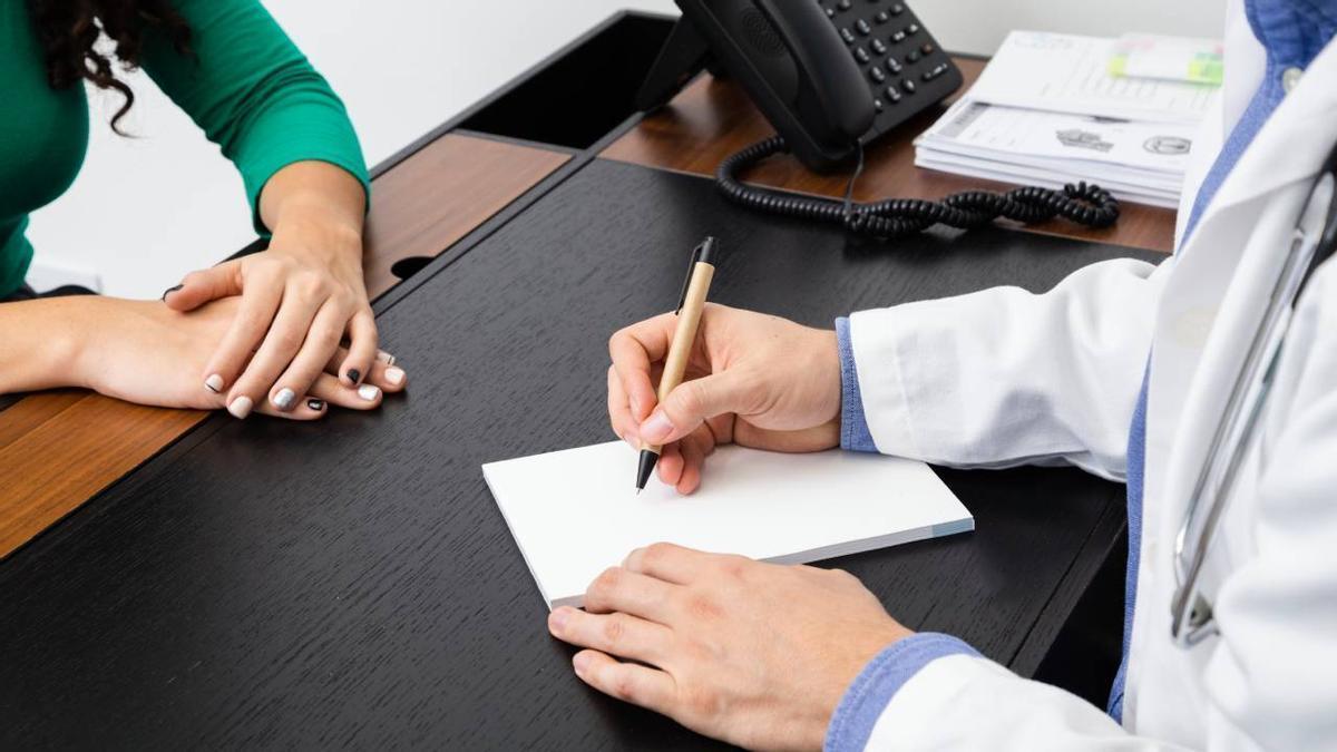 &quot;Tu empresa te puede bajar el sueldo por ir al médico&quot;