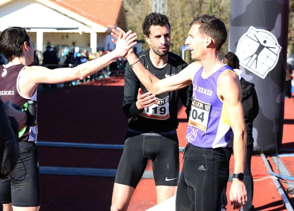Atletas durante el 36 Campeonato Navarro de Cross Largo.