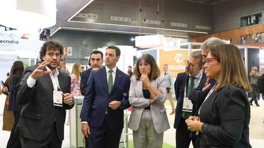 Pradales defiende una revolución tecnológica alimentaria "sin dejar atrás" a baserritarras y arrantzales