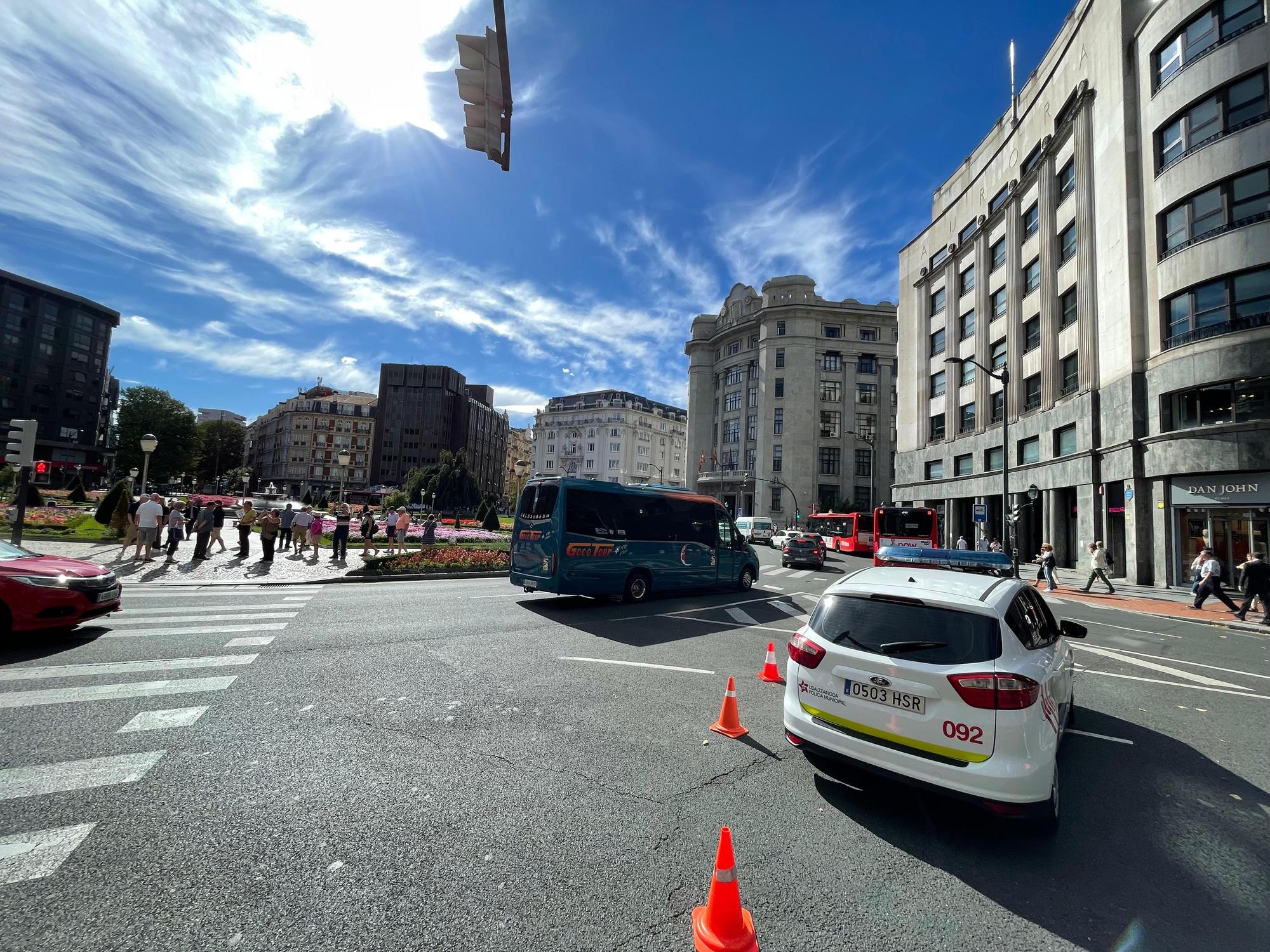 La Vuelta llega a Bizkaia: las imágenes del montaje en Bilbao