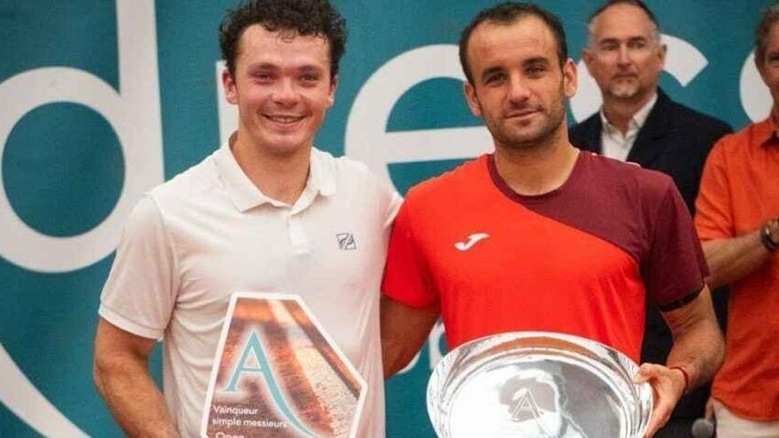 Iñaki Montes se lleva el torneo ITF M25 de Angers