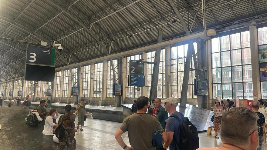 Retrasos en los trenes de la línea de tren C3 entre Ollargan y Bidebieta-Basauri