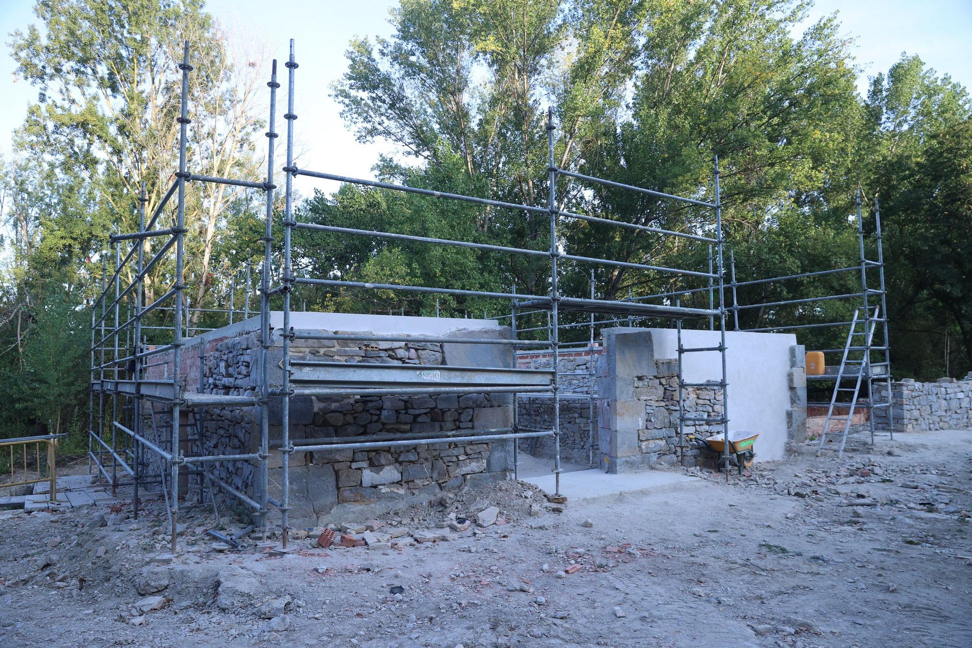 La reserva fluvial del molino de Ilundáin toma forma con la limpieza del canal y los movimientos de tierra