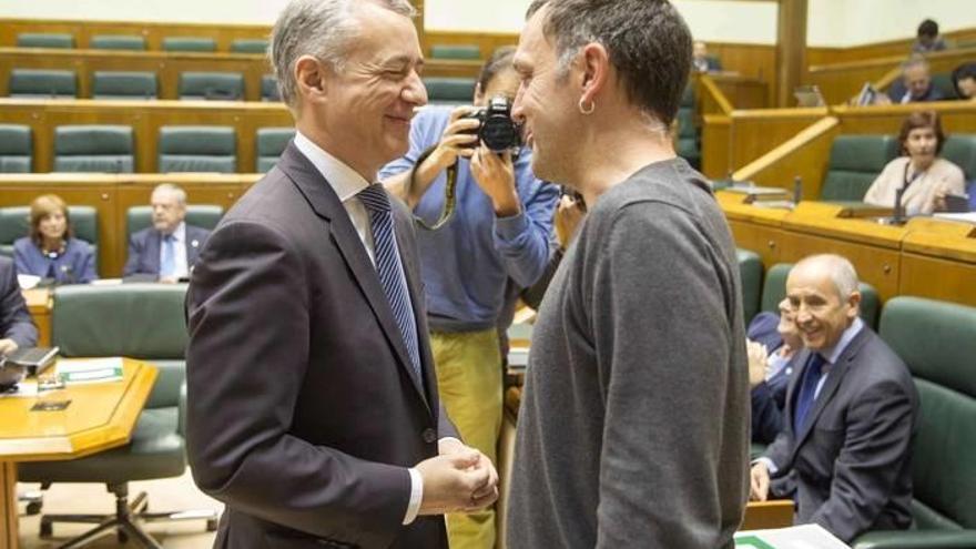 El PNV defiende a Euskadi como sujeto político tras amenazar el PP con el 155