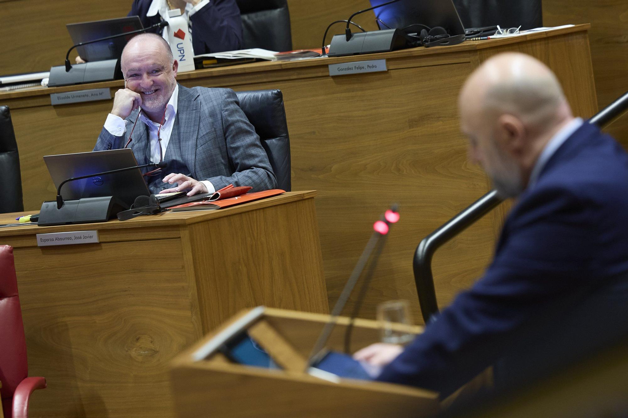 Fotos del pleno del Parlamento de Navarra del 27 de noviembre