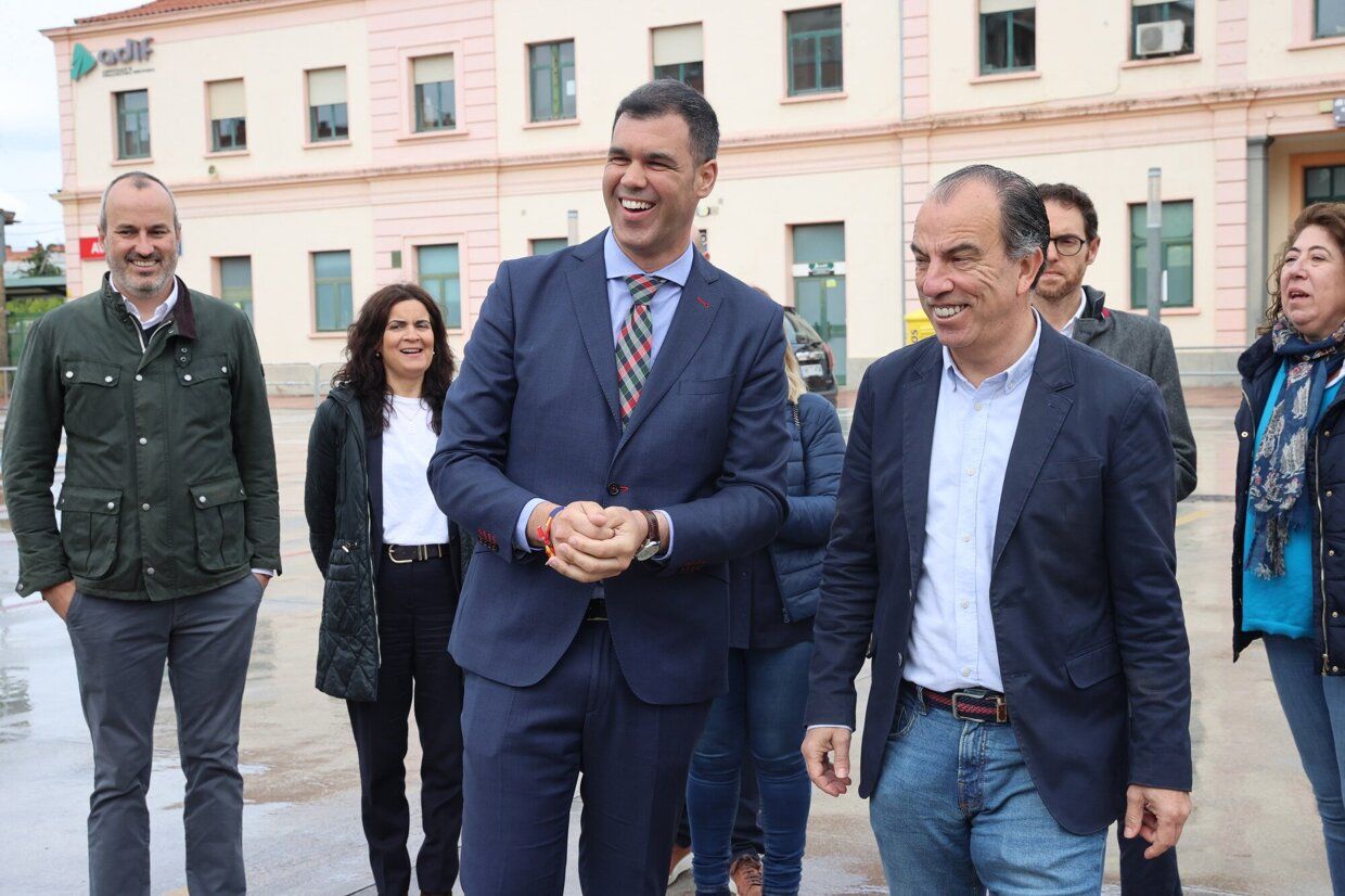 Javier García y Carlos García Adanero exponen las propuestas del PP sobre infraestructuras