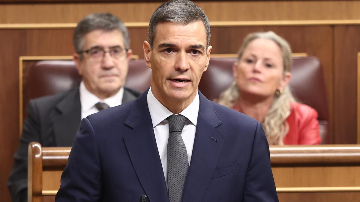 El presidente del Gobierno, Pedro Sánchez, durante una sesión de control, en el Congreso. El presidente del Gobierno, Pedro Sánchez, durante una sesión de control, en el Congreso.