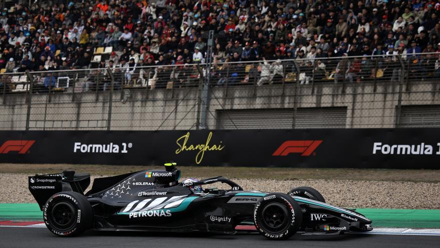 Antonelli enciende la rivalidad en Mercedes