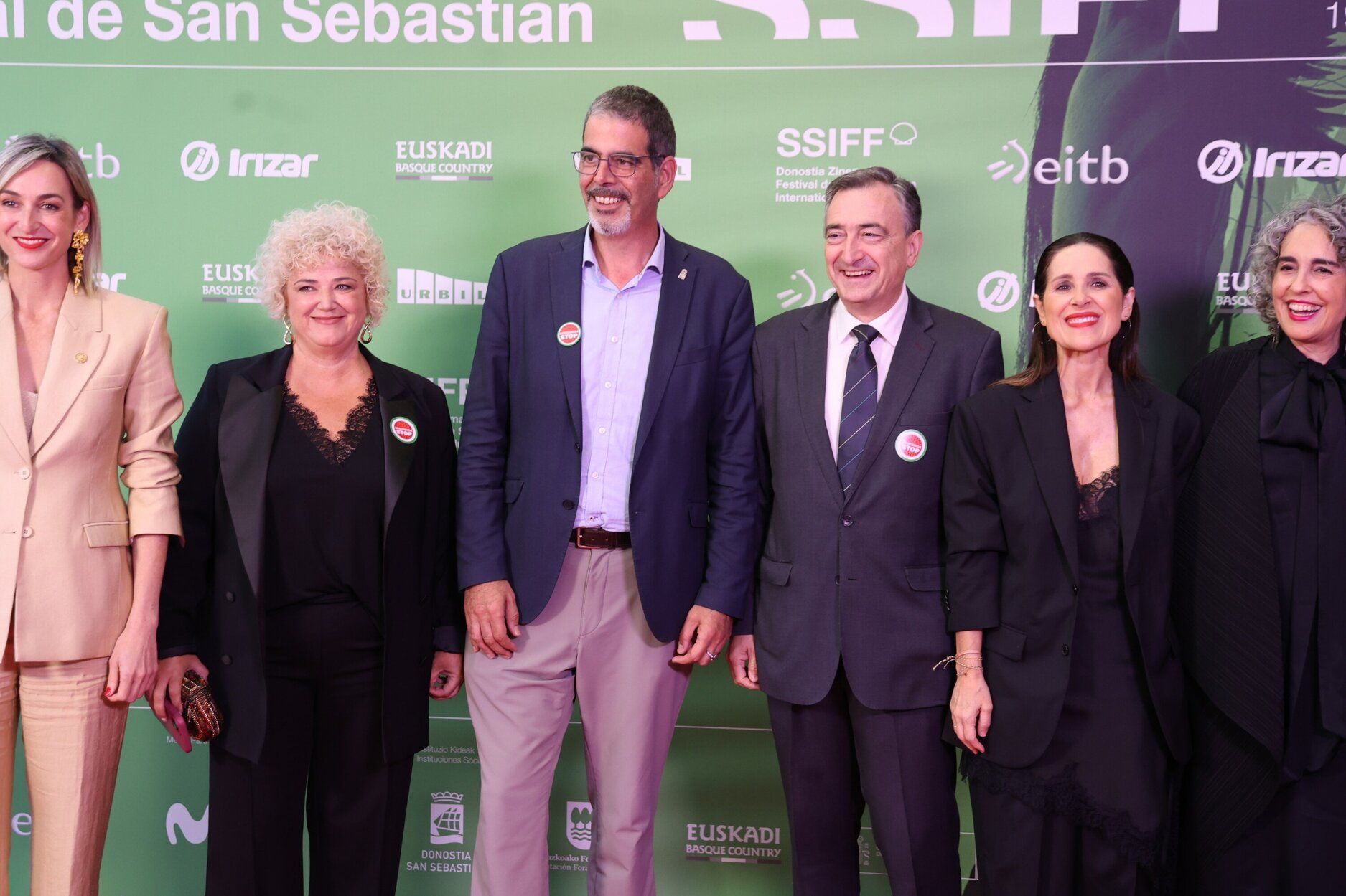 Asier Altuna y Telmo Esnal reciben el premio Zinemira