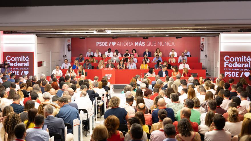 Chivite denuncia la "judicialización de la política" y llama al PSOE a resistir