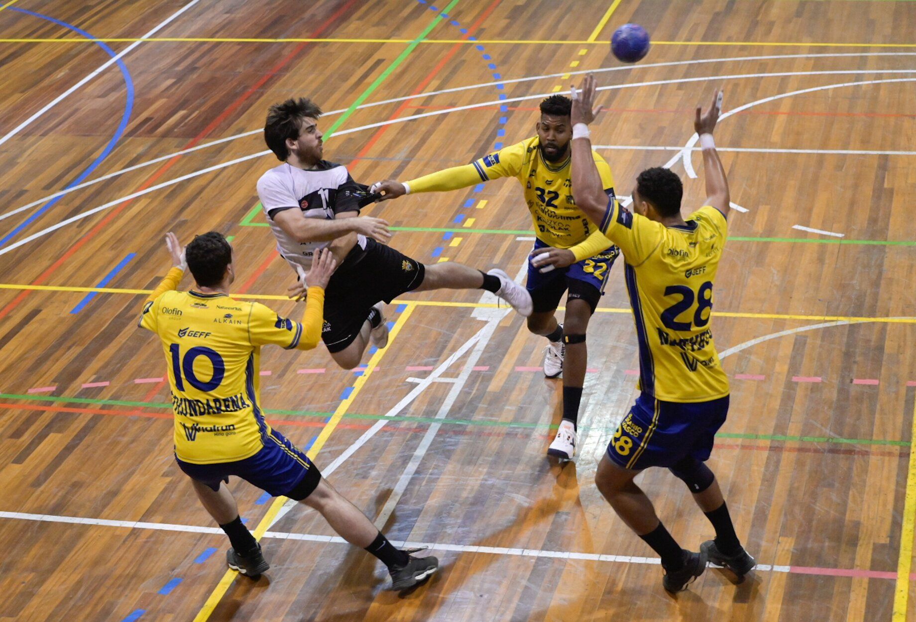 El Irudek Bidasoa Irun, campeón de su décima Euskal Kopa consecutiva ante Amenabar Zarautz