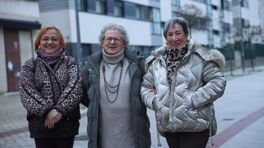 Las pioneras de los bloques afectados en Sarriguren: "Nos sentimos muy dejadas"