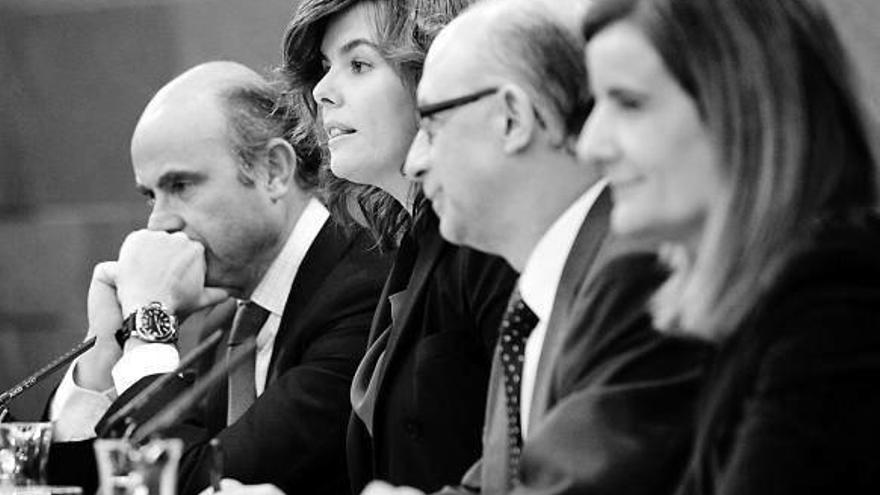 Luis de Guindos, Soraya Sáenz de Santamaría, Cristóbal Montoro y Fátima Báñez.