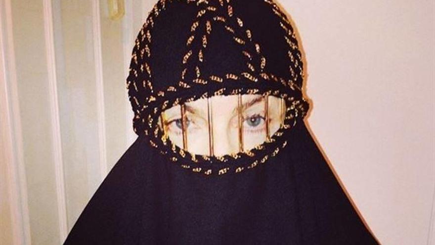 Madonna aparece con burka en Instagram