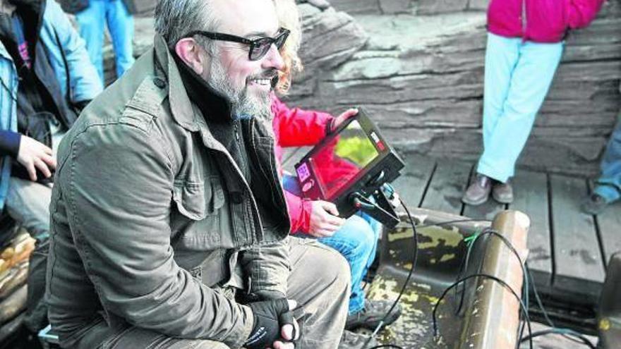 El director Álex de la Iglesia, durante el rodaje de &#039;Balada triste de trompeta&#039;.