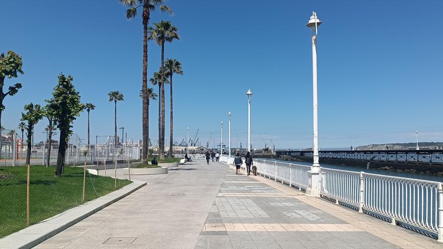 El firme de Lehendakari Agirre muestra la muga entre Santurtzi y Portugalete
