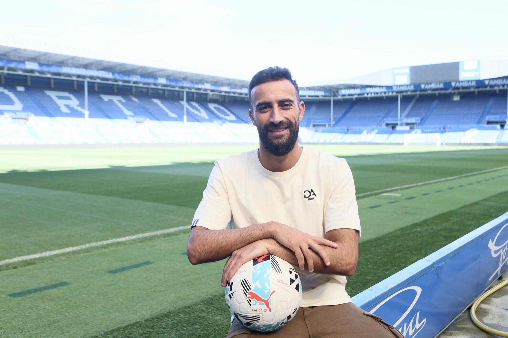 En imágenes: Entrevista al jugador del Alavés Abde Rebbach