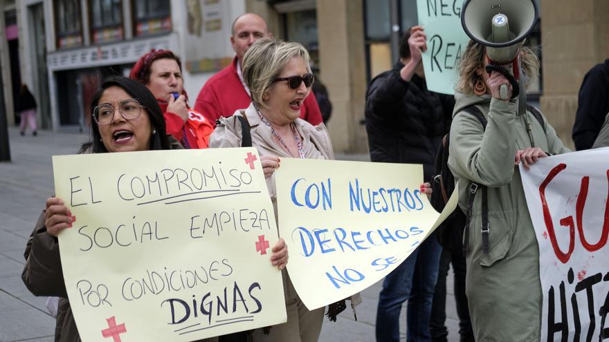 Conflicto en Cruz Roja Navarra: trabajadores plantan cara tras 490 días sin acuerdo