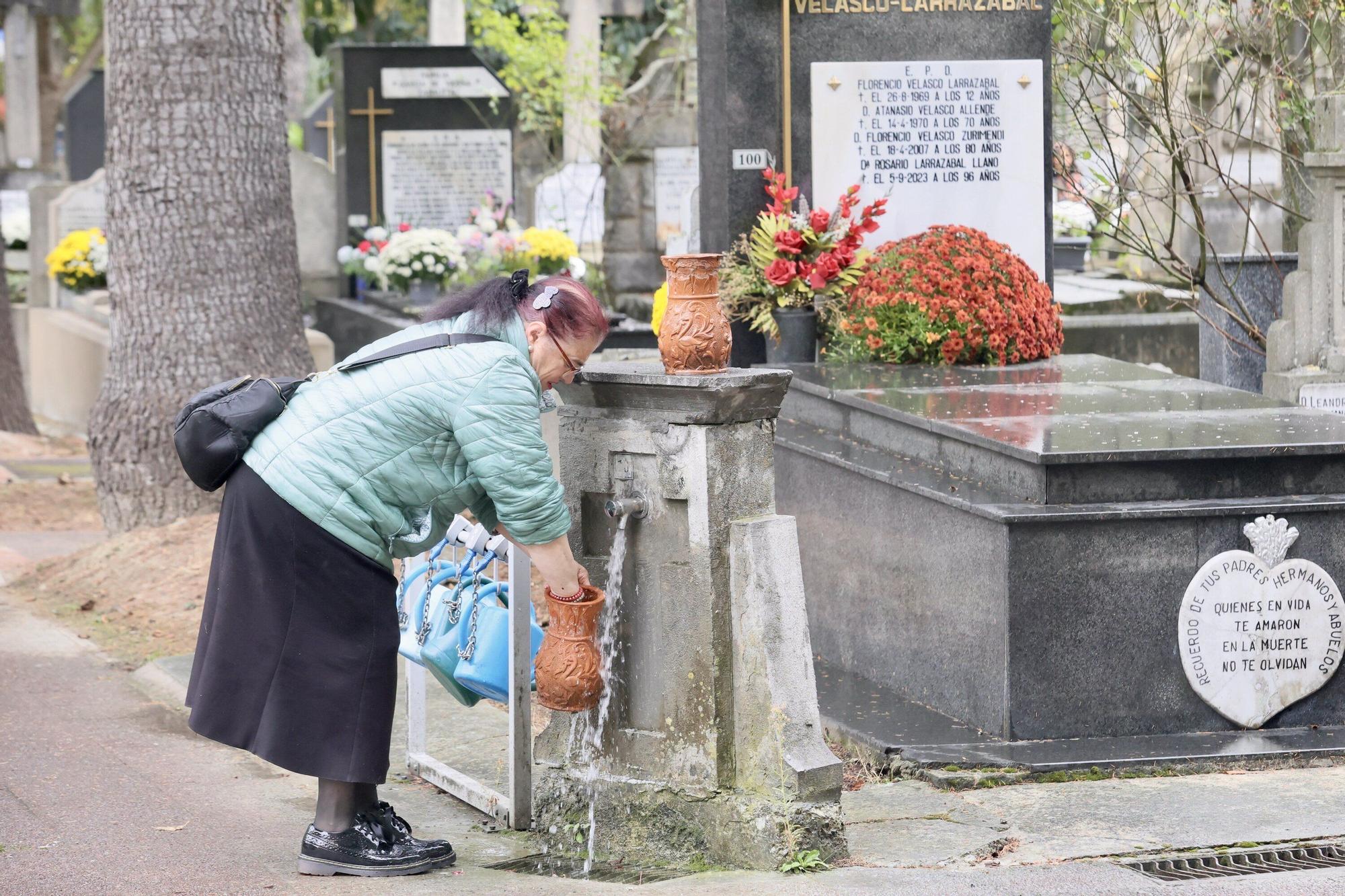 En imágenes: Vitoria muestra sus respetos en el día de Todos los Santos