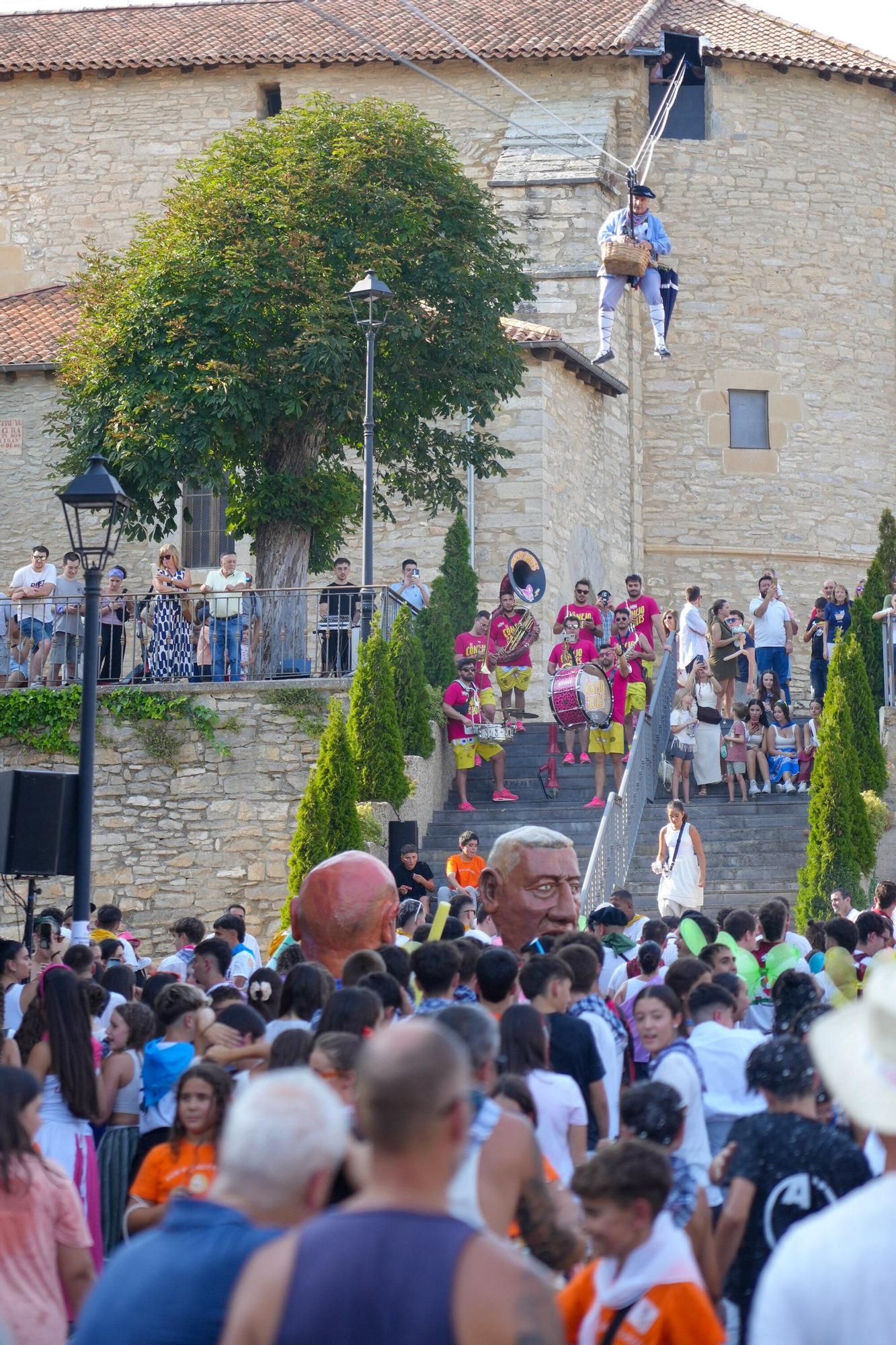 En imágenes: El Brujo abre las fiestas de Nanclares de la Oca