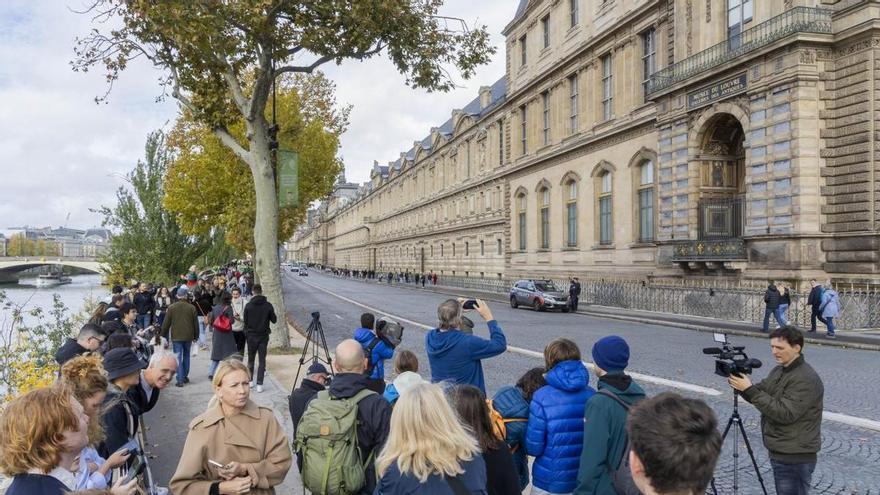 El Louvre reabrirá este martes, pero la galería del robo seguirá cerrada &quot;un cierto tiempo&quot;