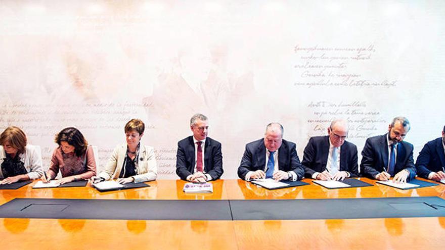 Gobierno Vasco y Confebask colaborarán para cubrir 100.000 empleos en tres años