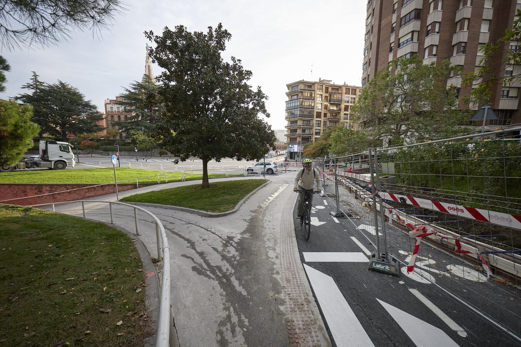 Fotos de la visita a las obras en el entorno de la plaza de los Fueros de Pamplona