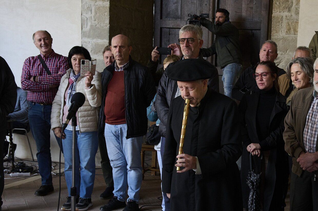 Partido de paxaka en la catedra de Pamplona