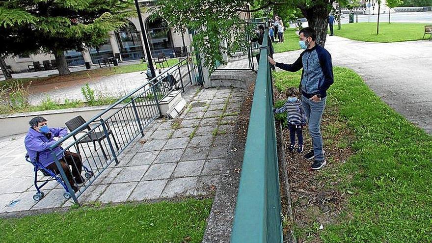 En la residencia Beloso Alto todavía no se puede salir al exterior.