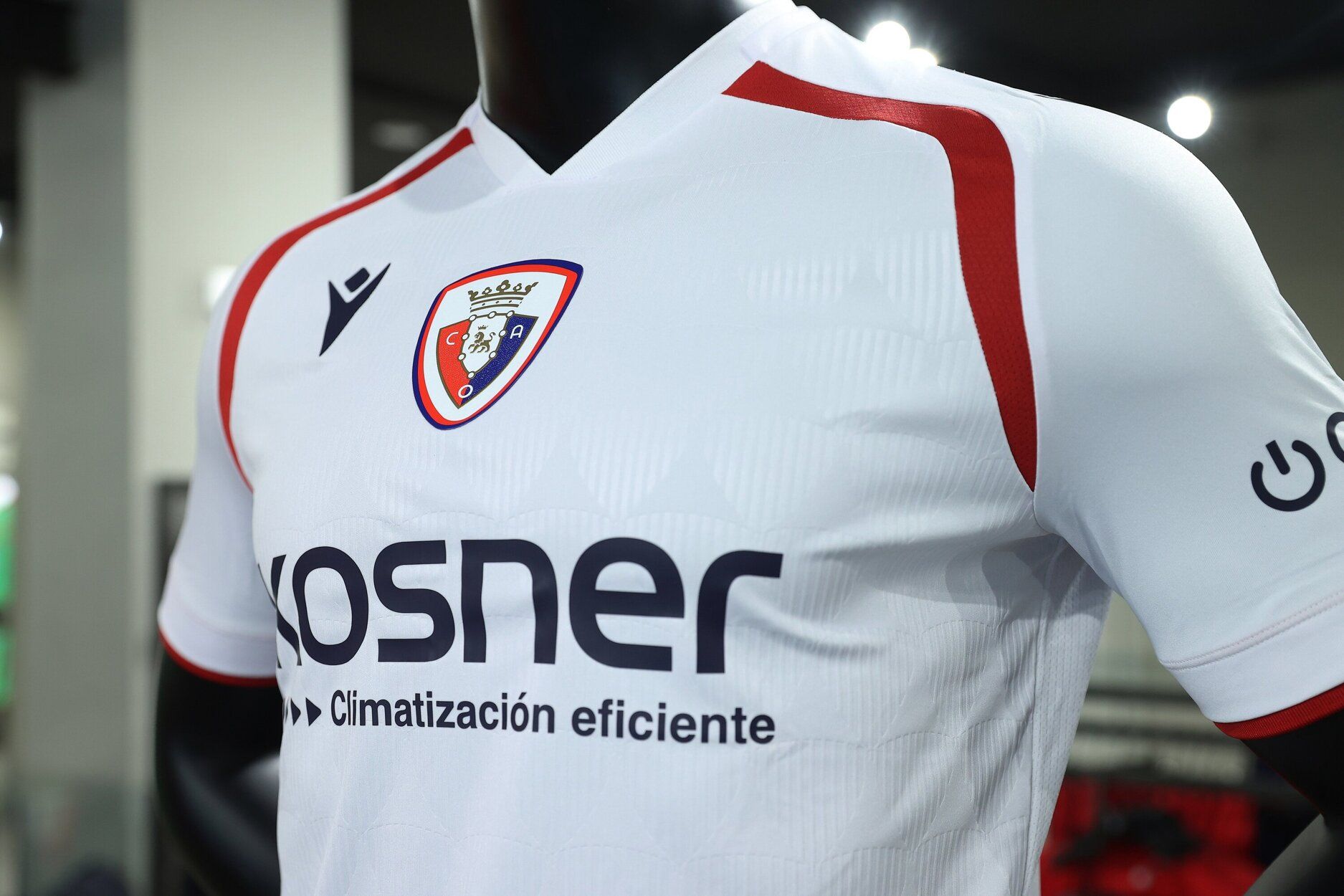 Fotos de la tercera equipación de Osasuna