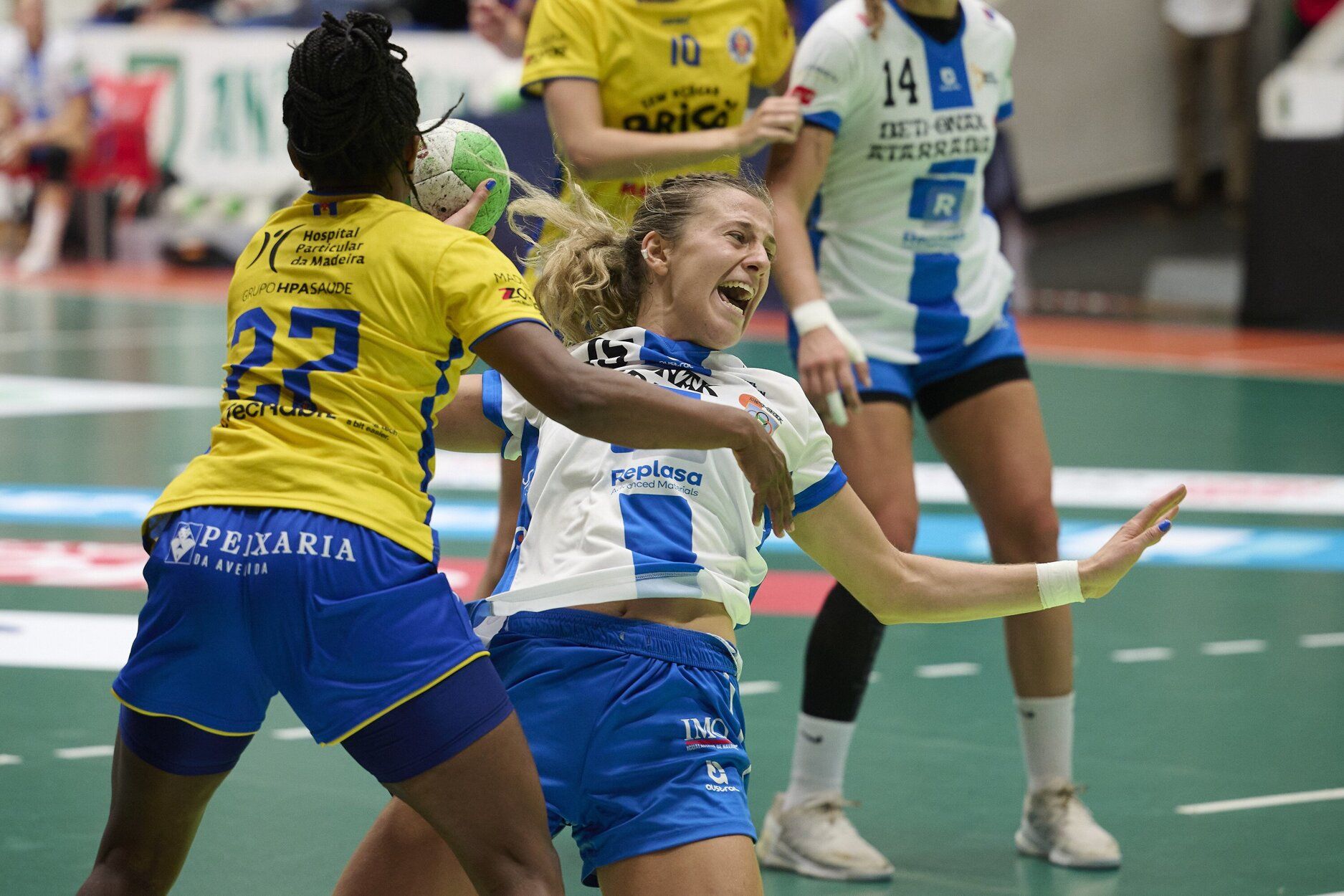 Fotos del partido entre Replasa Beti Onak y Madeira