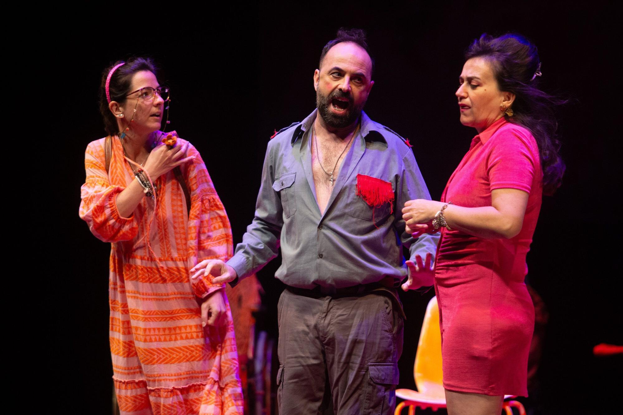 Fotos de 'Las bingueras de Eurípides' en el Festival de Teatro de Olite 2025