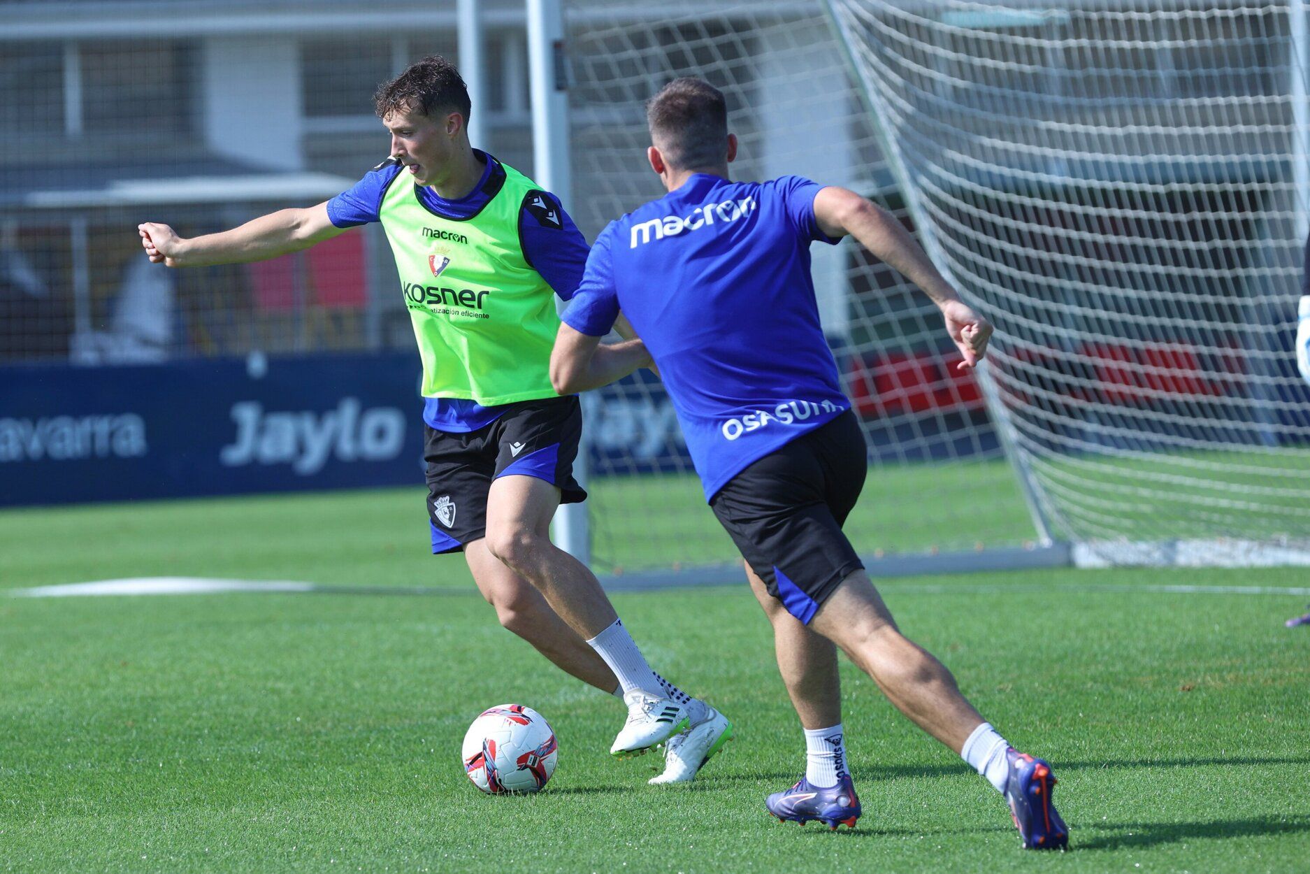 Fotos / Osasuna trabaja con intensidad en el entrenamiento de este miércoles