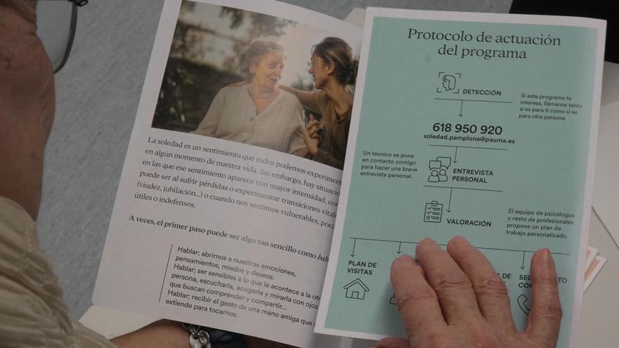 El Ayuntamiento de Pamplona renueva su convenio con Fundación “la Caixa” y Fundación Caja Navarra para el programa Siempre Acompañados