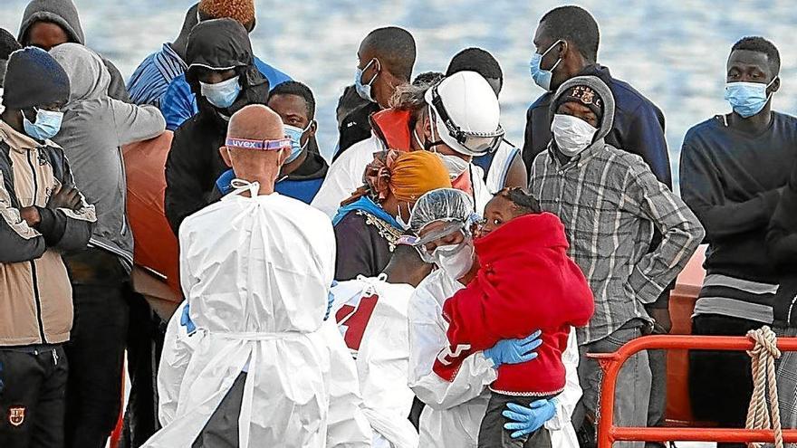 Italia pide un mecanismo para la distribución de los migrantes
