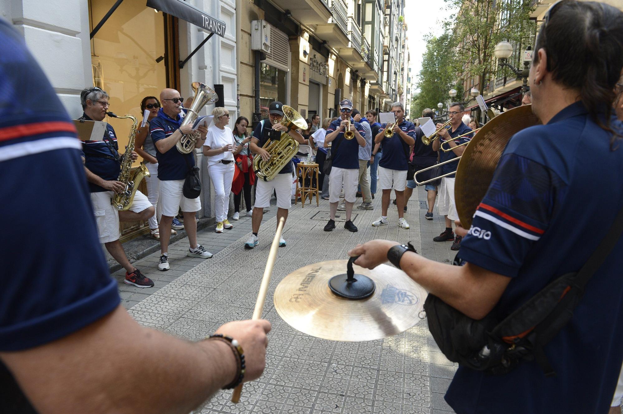 En imágenes: Fanfarria, potes y... mucha diversión en Aste Nagusia